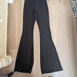 No boundaries flared leggings,